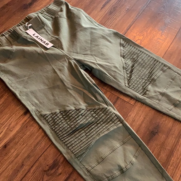 Pants - Picture 3 of 8